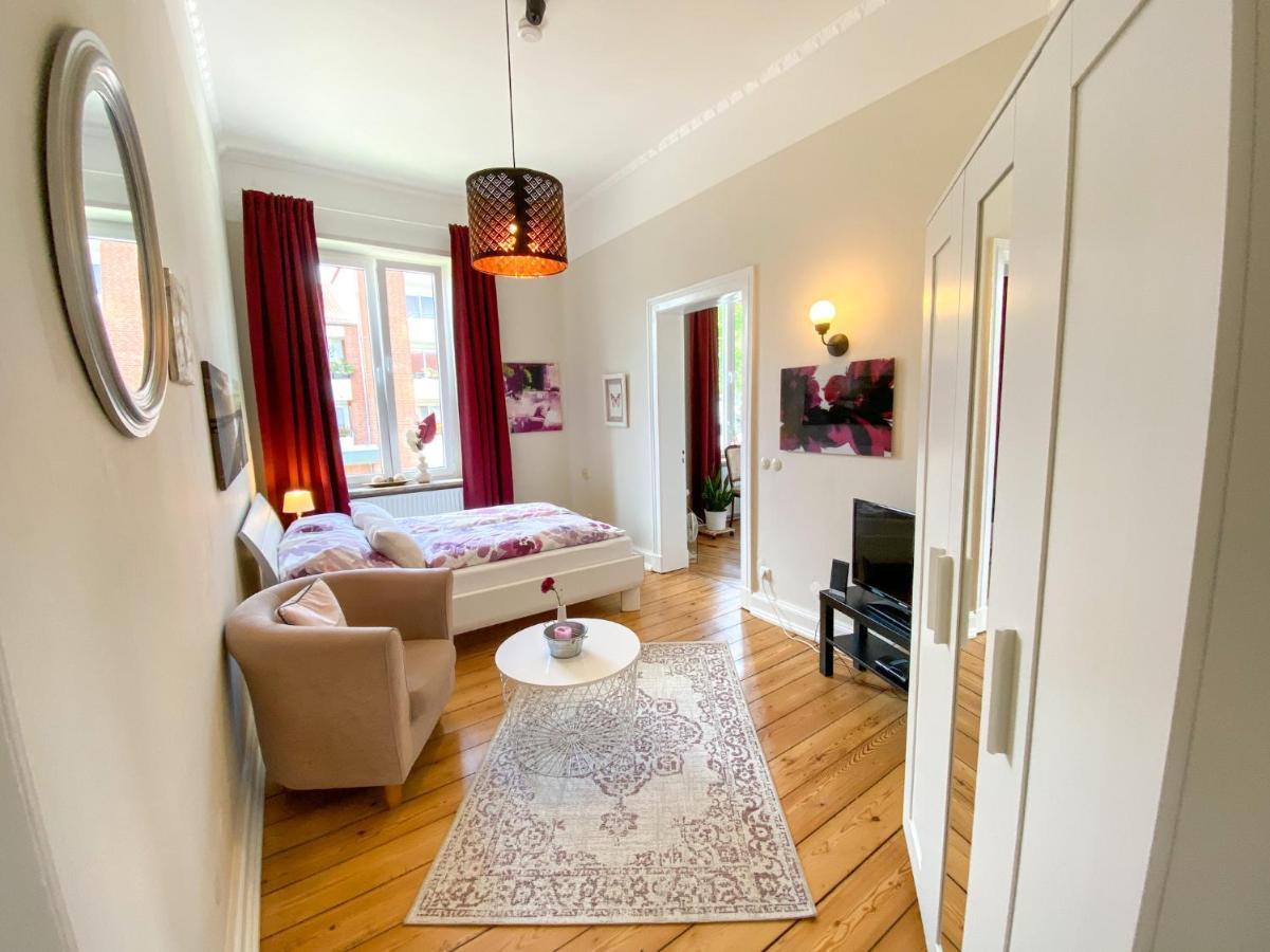 Villa Hanseart Luebeck - Privatzimmer In Zentraler Lage Lübeck Exterior foto