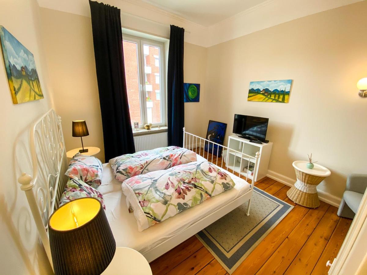Villa Hanseart Luebeck - Privatzimmer In Zentraler Lage Lübeck Exterior foto